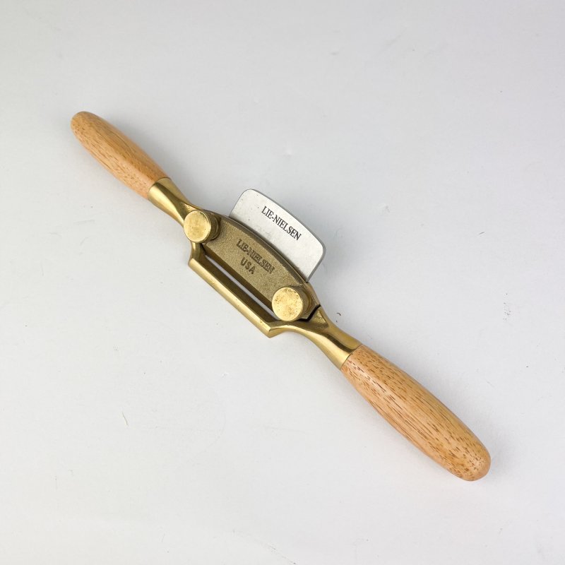 Friday Finds Lie Nielsen Toolworks - Boggs Spokeshave (Flat) [Preowned, Unused]