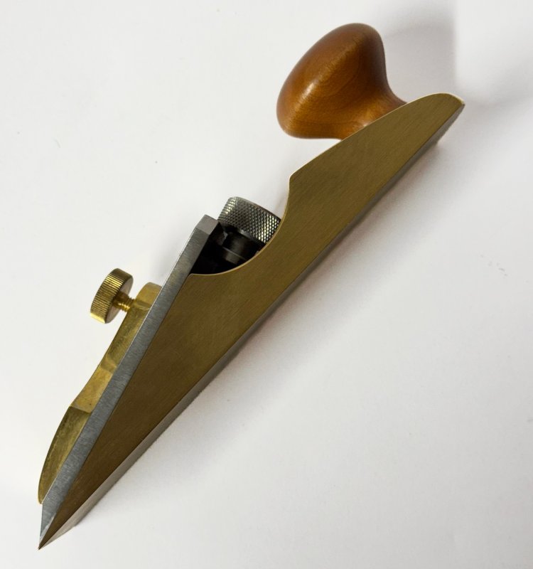 Friday Finds Lie-Nielsen Toolworks Small Chisel Plane No.97 1/2 [Preowned, SOLD]