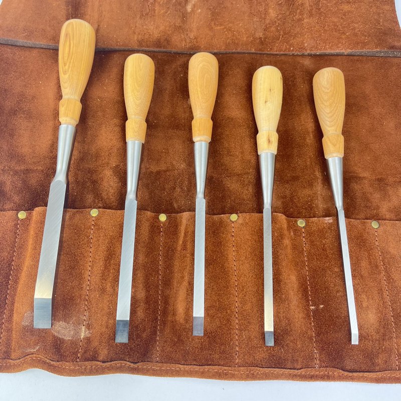 Friday Finds Lie-Nielsen Mortise Chisels - Set of 5 with Leather Roll [Preowned, Unused]