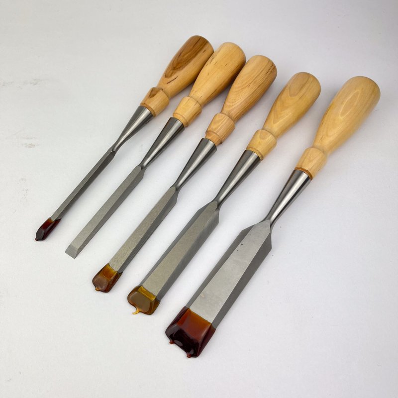 Friday Finds 5 Lie-Nielsen Chisels [Preowned, Unused]