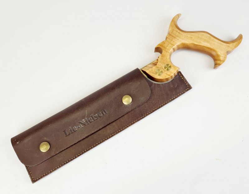 Friday Finds Lie Nielsen Toolworks - Progressive Pitch Dovetail Saw with leather case [Preowned]