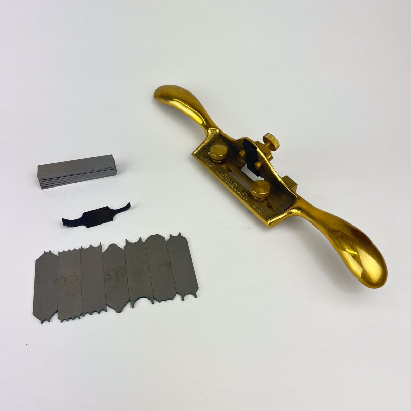 Friday Finds Lie-Nielsen No.66 - Bronze Beading Plane (with Cutters) [Preowned]