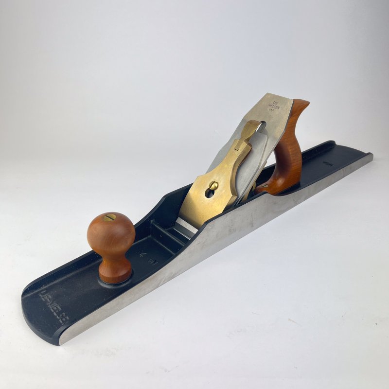 Friday Finds Lie-Nielsen No.7 - Jointer Plane [Preowned]